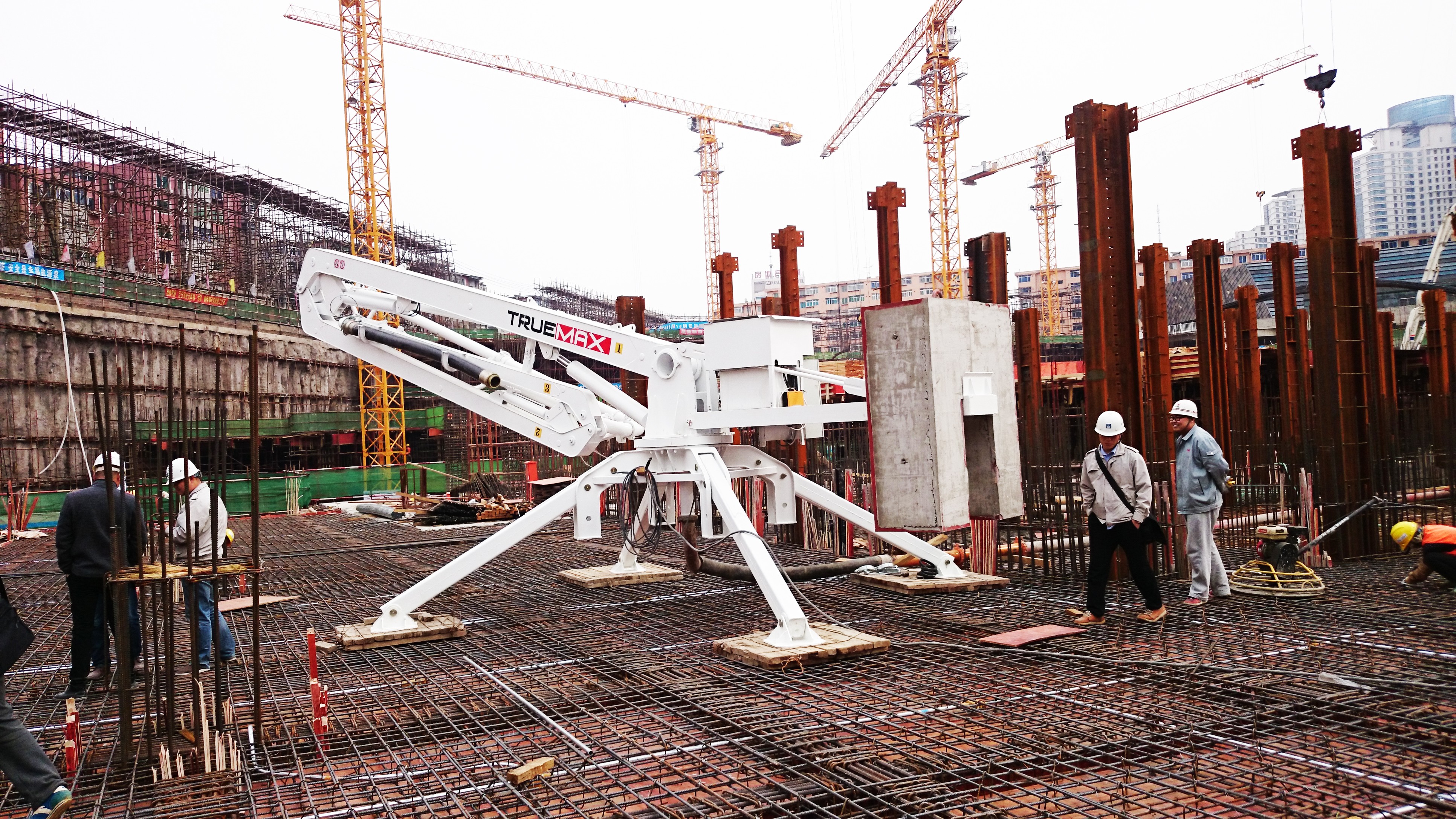 混凝土布料機(jī) 混凝土布料機(jī)