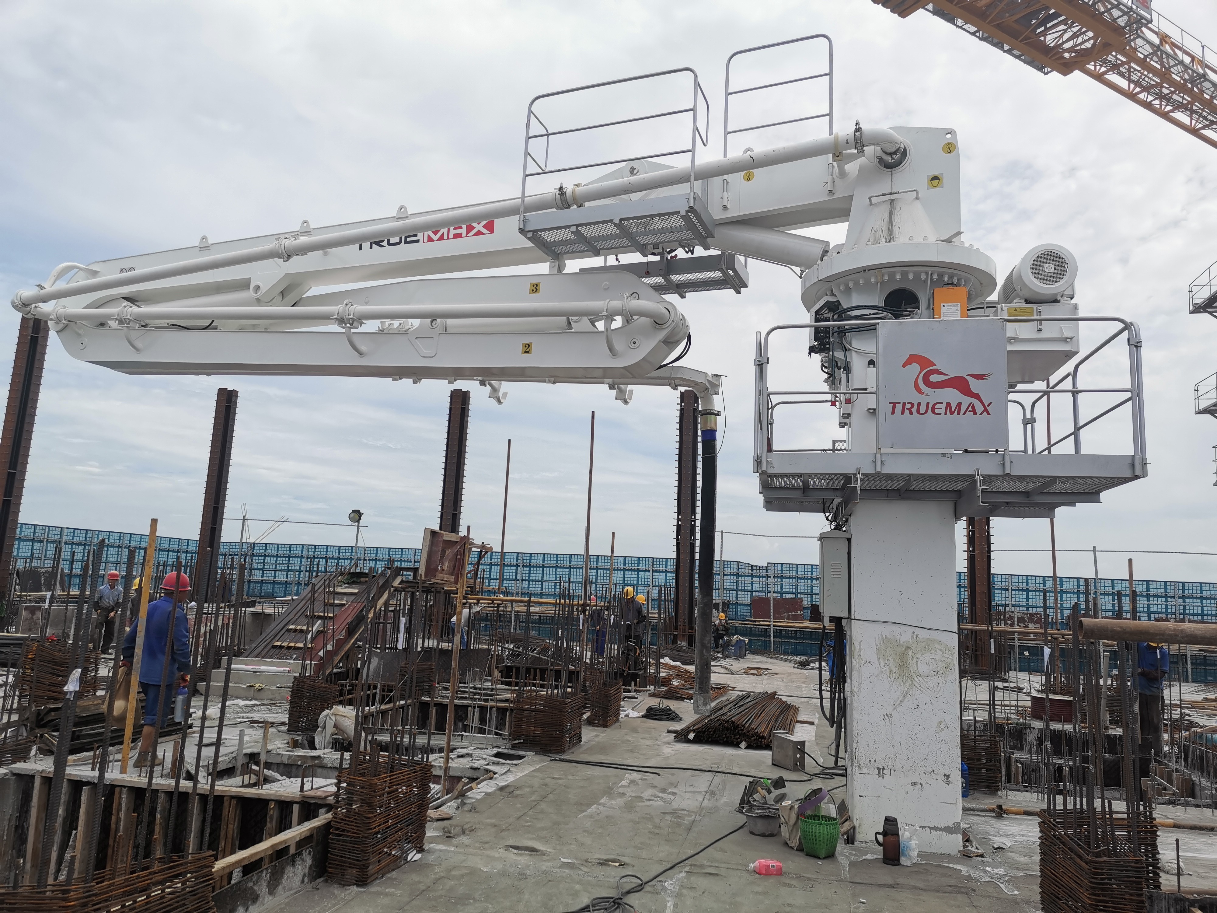 智能布料機(jī) 智能布料機(jī)