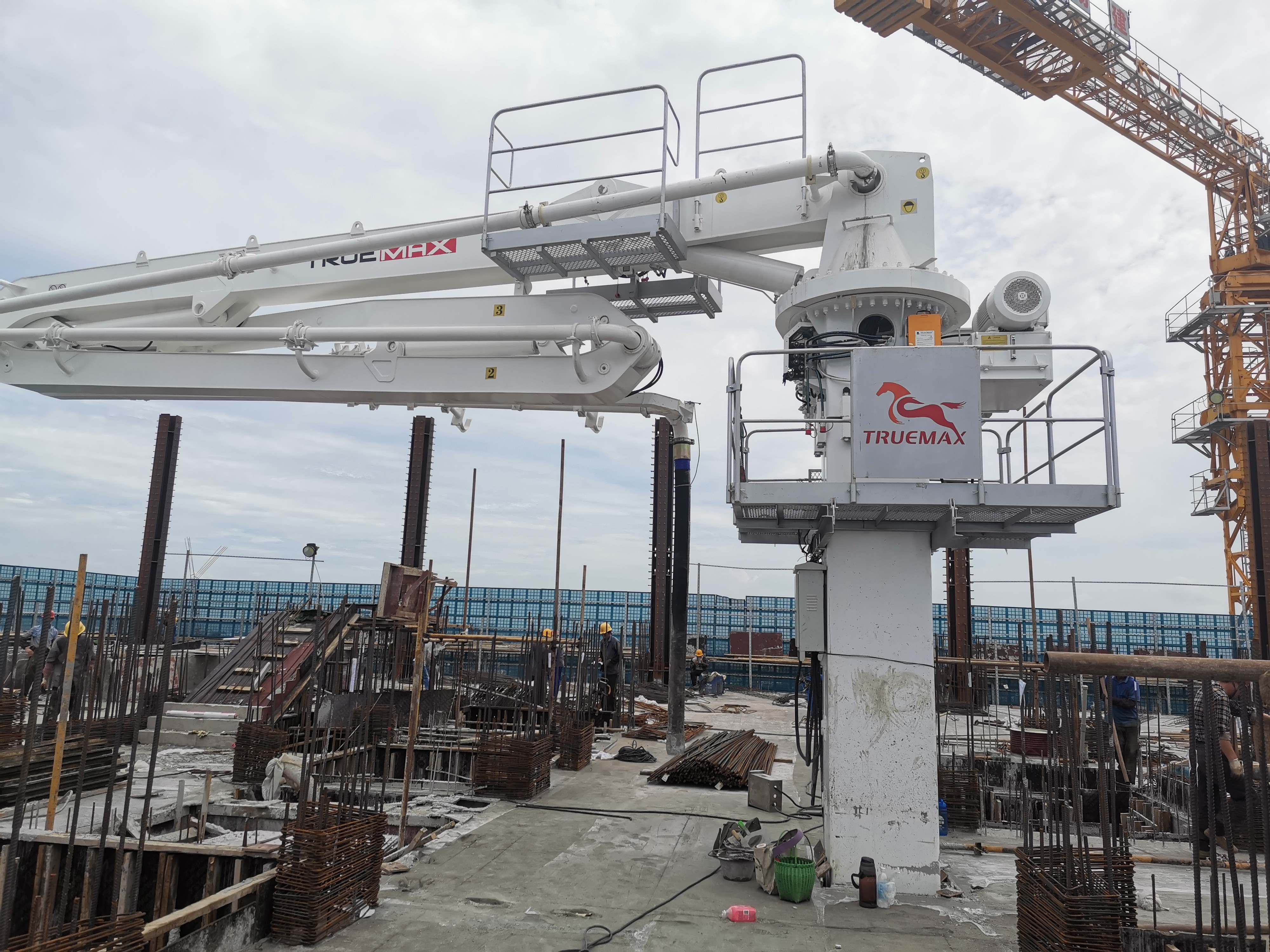 智能布料機(jī) 智能布料機(jī)