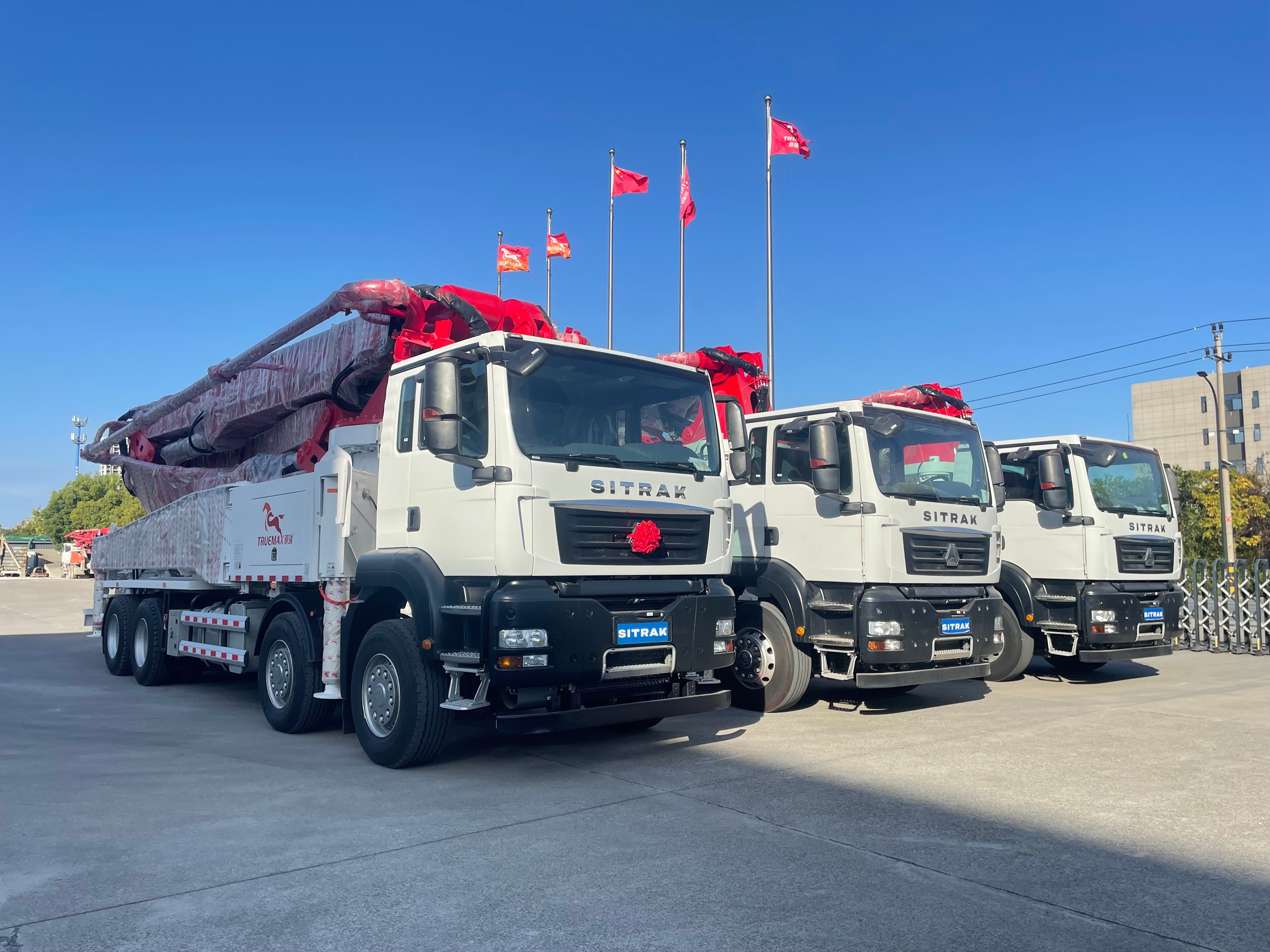 混凝土泵車(chē).jpg 混凝土泵車(chē).jpg